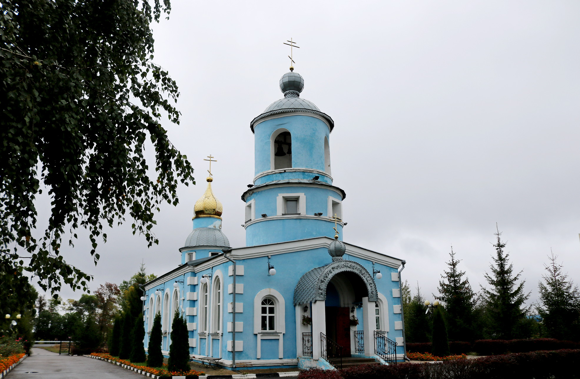 В день церковного Новолетия епископ Софроний совершил Литургию в городе  Строитель | 29.09.2022 | Губкин - БезФормата